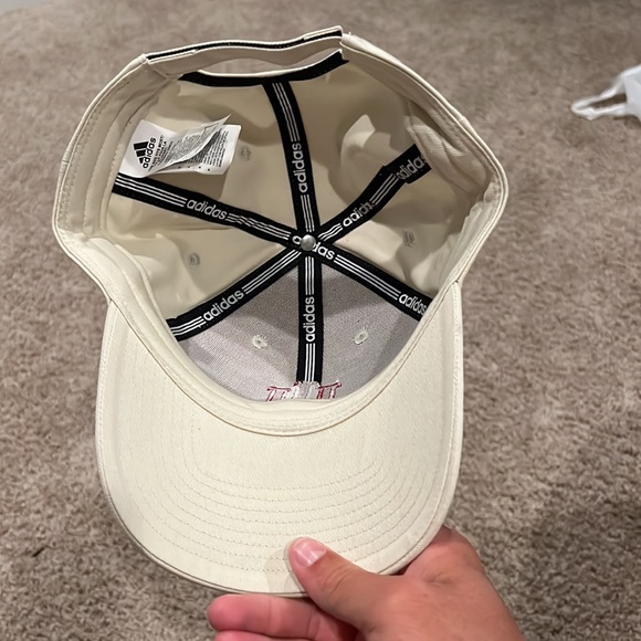 IU Gator Bowl Hat Indiana University - Picture 3 of 4